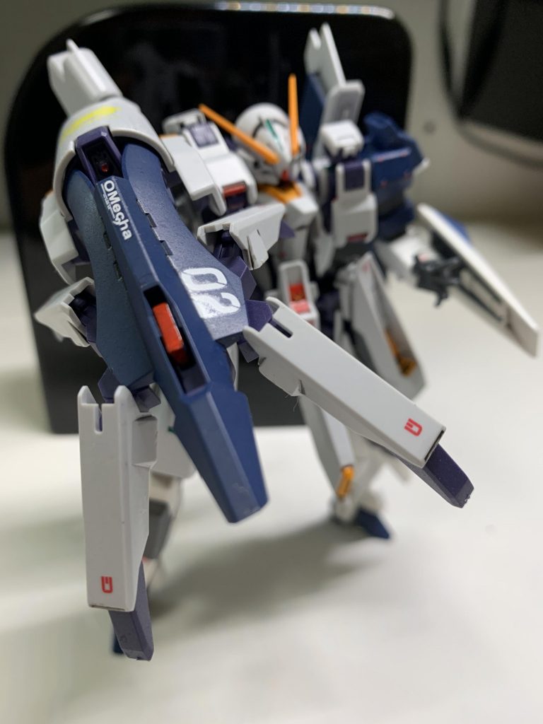 構え、可動域とぽろりがすごくてこの程度です。