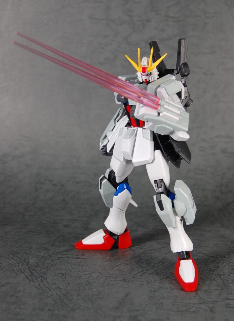 左腕に装備されたビームトンファー。密着状態でこの武装を起動することで相手を引き裂くことができる。