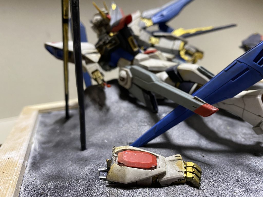 落ちた腕に焦点を当ててそれっぽく撮ってみました。