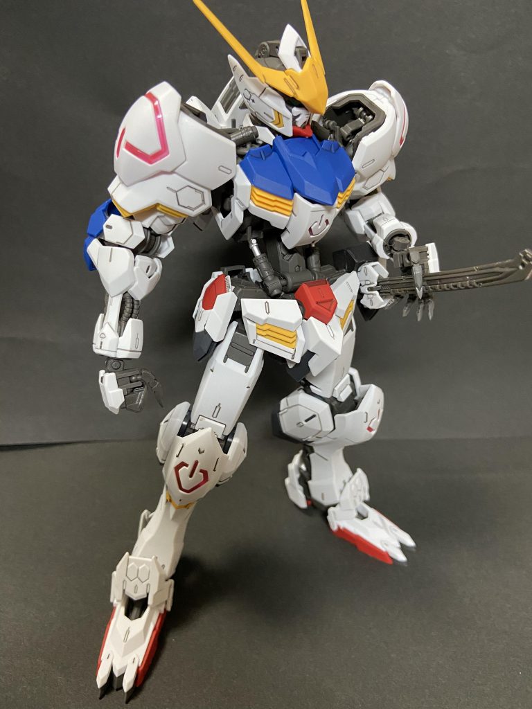 こんなふうに指した太刀に手をかけるのがやりたかったんですよ……

では以下アクションシーンを