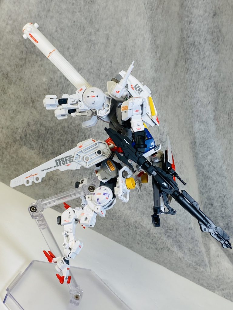 ハイ！ここまで知らん顔して妄想を垂れ流してきましたが、そうです！ベースキットがガンプラじゃ無いです。ガンスタさん、ゴメンなさい！！

ベースキットは…