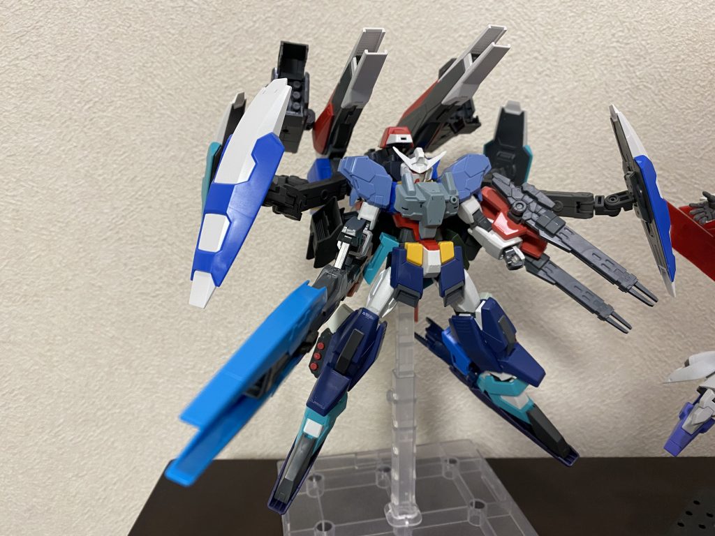 塗装前です
「いや〜かっこいいわぁ天才」って言いながら作ってました