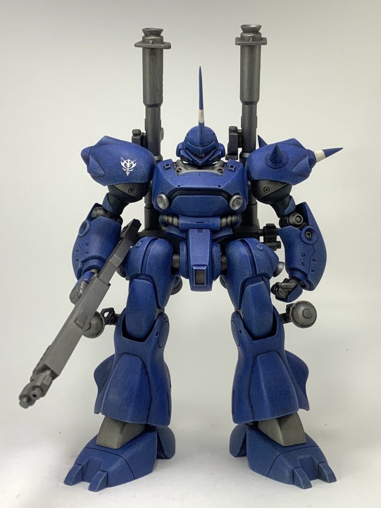 正面から見ると、ゴツさが際立ちます💦