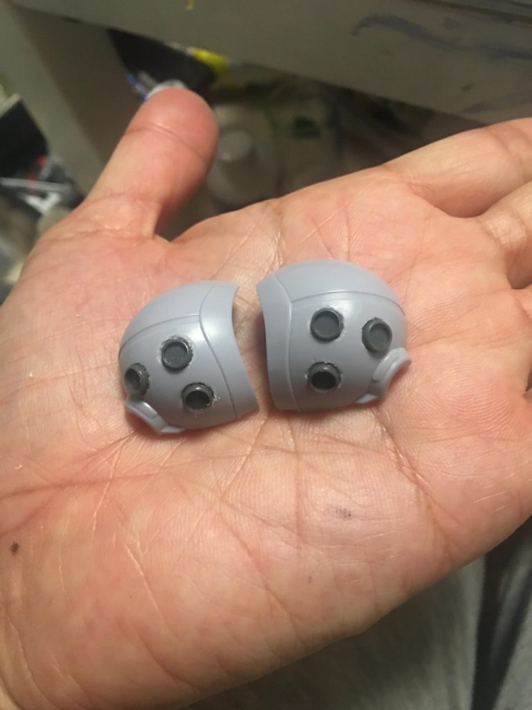 肩アーマーの改造