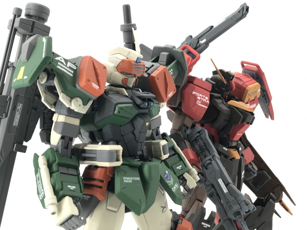 前回作った103ダガーと一緒に
うーむ、カッコいい…