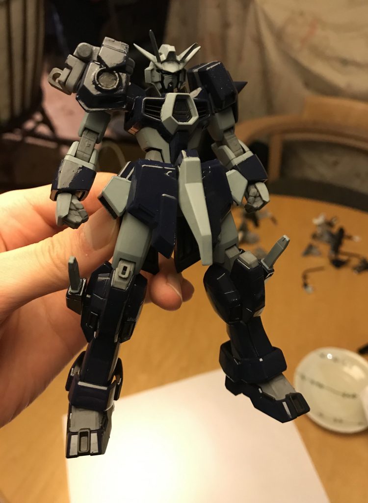 塗装は黒サフ立ち上げで筆塗り
ロイヤルブルーがめっちゃいい色になってくれてイメージ通りのカラーリングになってくれました