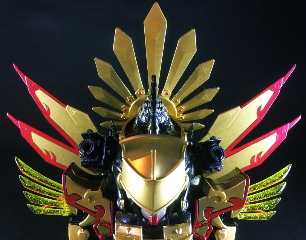 四国・九州を鎮定後、全国の大名を動員して関東北条家の小田原城🏯を包囲。これを降して天正十八年、ついに天下を統一した。
太閤に昇り、権威絶世を極めるも晩年は粛清虐殺で恐れられ、大陸侵略戦役は失敗。最期は病に倒れ、幼少の遺児・秀頼の前途を案じて歿した。
辞世「なにわのことも夢のまた夢」