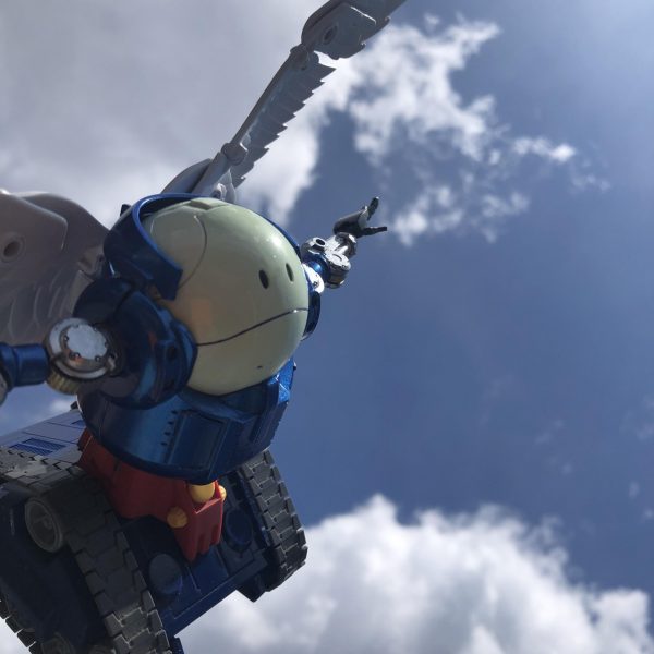 ハロタンク、おおぞらをとぶ