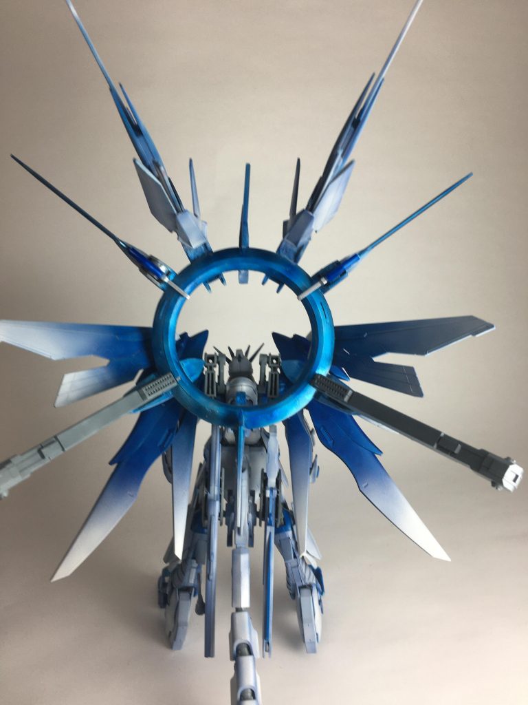 デスティニーガンダム改造「DEEPEYES」–3枚目/制作者：@JohnnyRaiden101