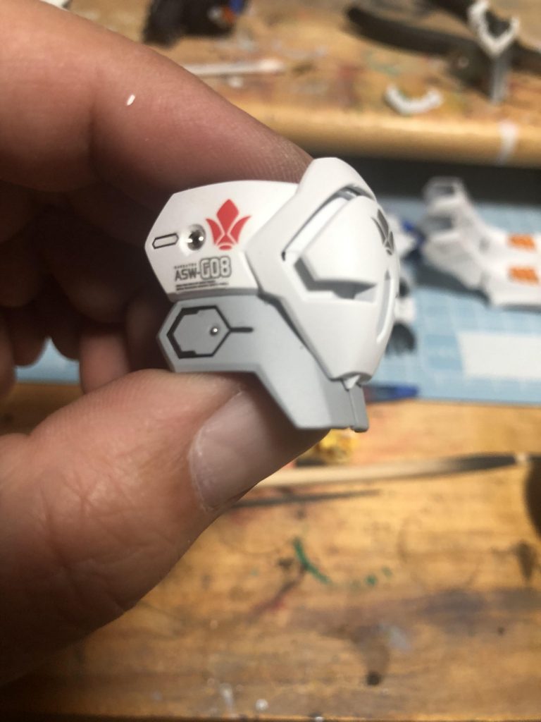 メタルノズルとメタルボールを埋め込んでます。