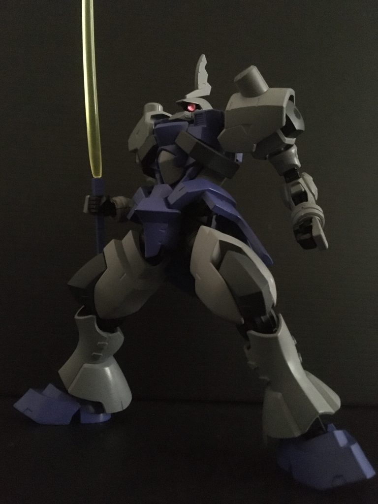 武装:
ビームサーベル
AELビームソード
専用大型シールド