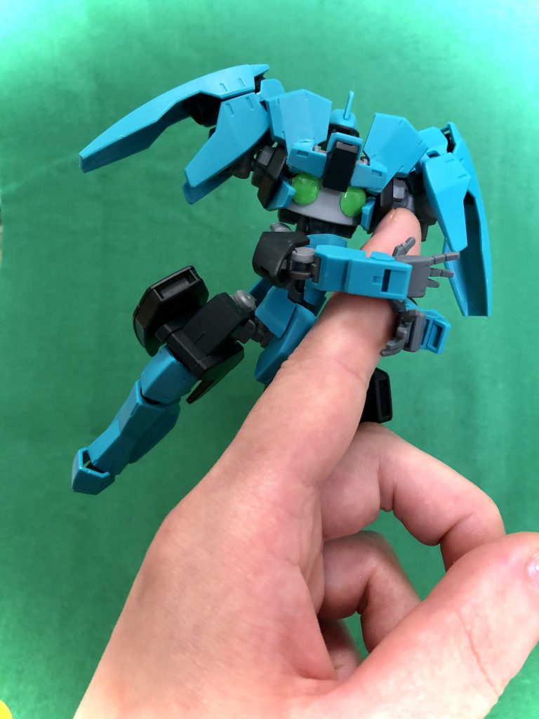 指ハグ。サイズ感が伝わるでしょうか……？