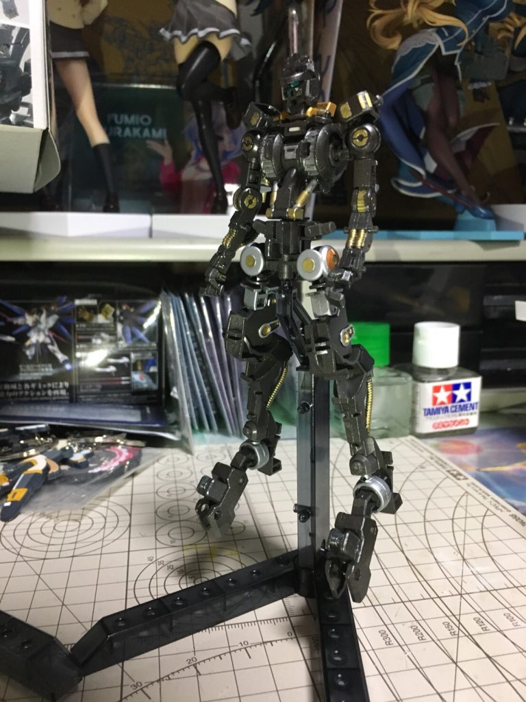 フレーム
つま先をバエルのウイング基部で延長しています。