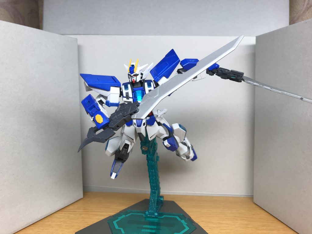 *武装*
ガンブレイド×2
ストライクガンダムブレイヴ専用の2本の銃剣。本機のメイン武装
ブレードとグリップの展開によって、ソードモードとガンモードを切り替える
ソードモードでは実体剣となり、高い切断力を誇る