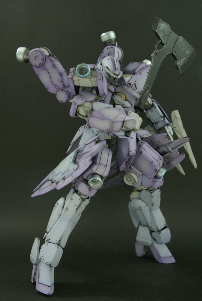 基本スタイルは変更せず表面処理と穴あけディテ追加のみです。