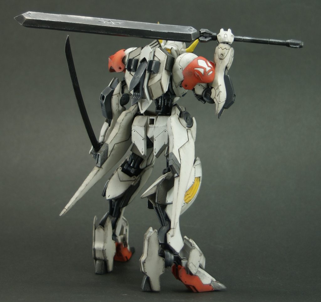 フレームにもドライブラシをかけていますが見えませんね＾＾；