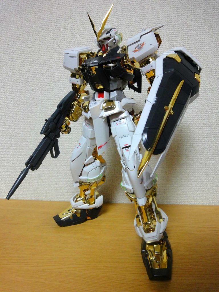 【メッキ加工】PG ガンダム アストレイ ゴールドフレーム–2枚目/制作者：GUNPLUSTER LAB ｶﾞﾝﾌﾟﾗ専門のﾒｯｷﾗﾎﾞ