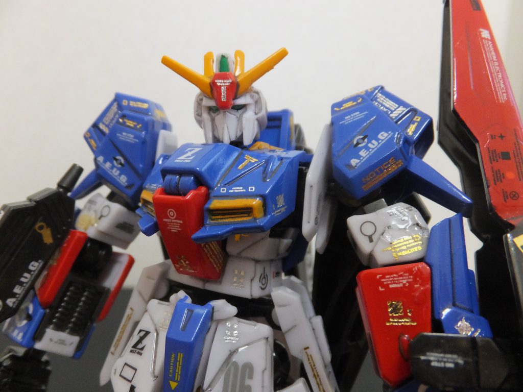 シャープな顔つきが魅力！