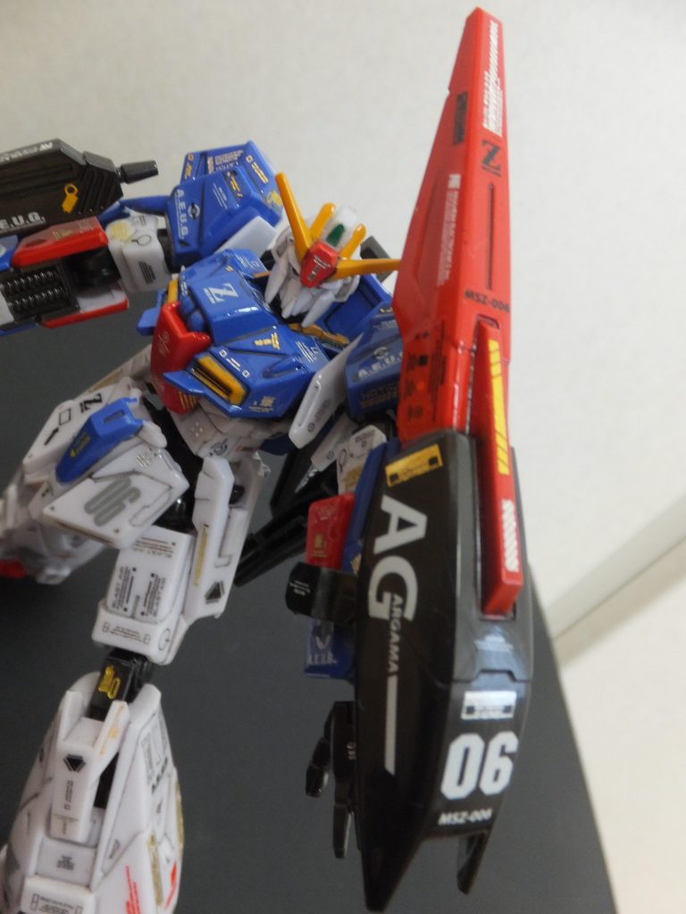 ウェイブライダーの機首となるシードも特徴的です