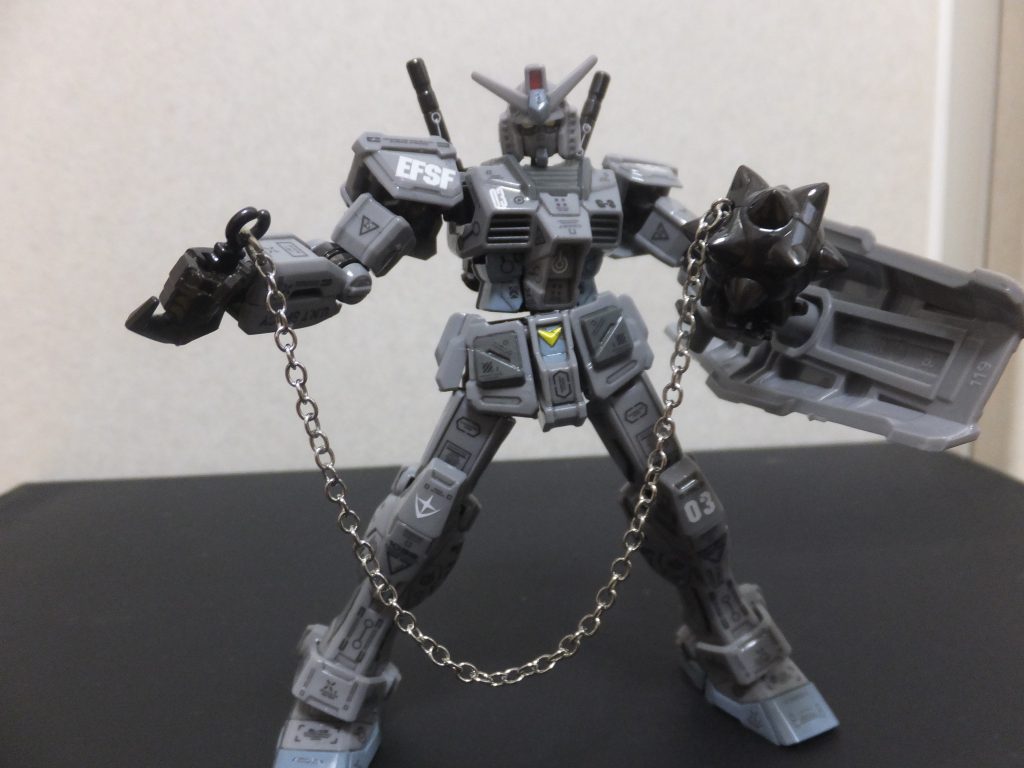 ガンダムハンマー。こういう渋い武器がついているのはうれしい！