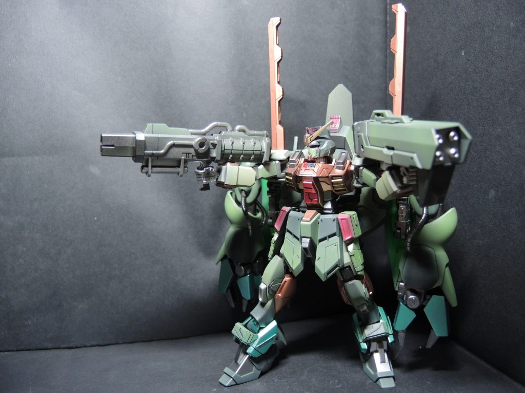 手持ちメガビーム砲や四連装ミサイルランチャーも悪くないみたい...w