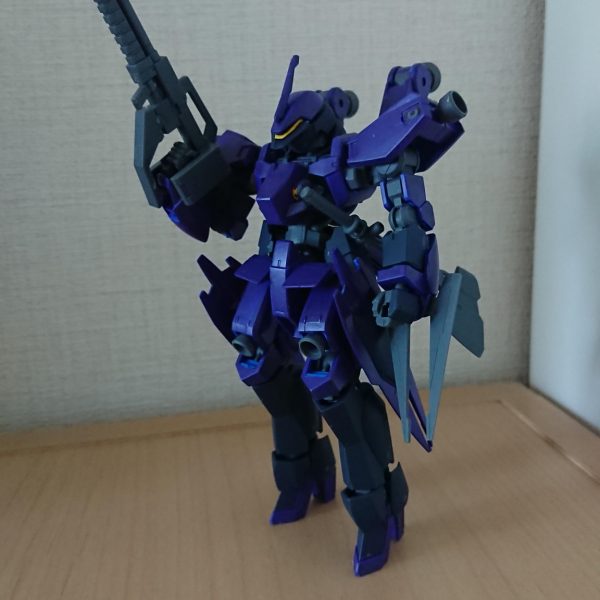 シュヴァルベグレイズ(乃木坂カラー)