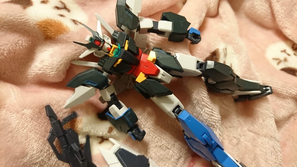 改造は一切せずに色塗り…
塗料は水性ホビーカラーアクリジョンのネイビーブルーを使用しています♪
あ、筆塗りですよ!(๑•̀ㅂ•́)و✧