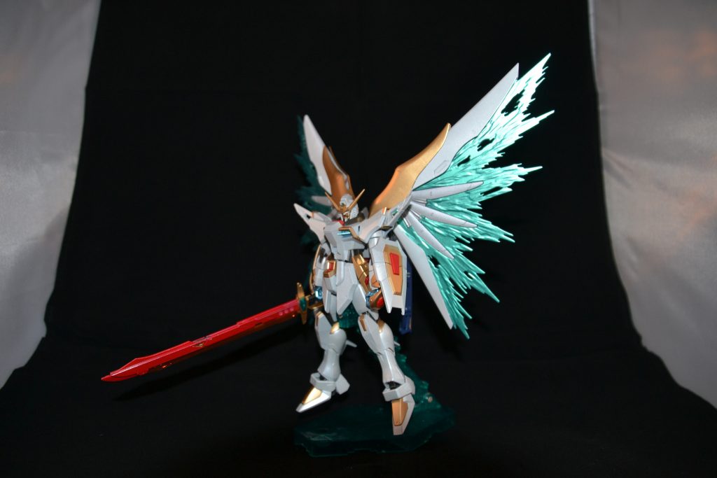 デスティニーでスザク機を作る理由ともなったアロンダイト
MVSの発光状態をイメージして塗装