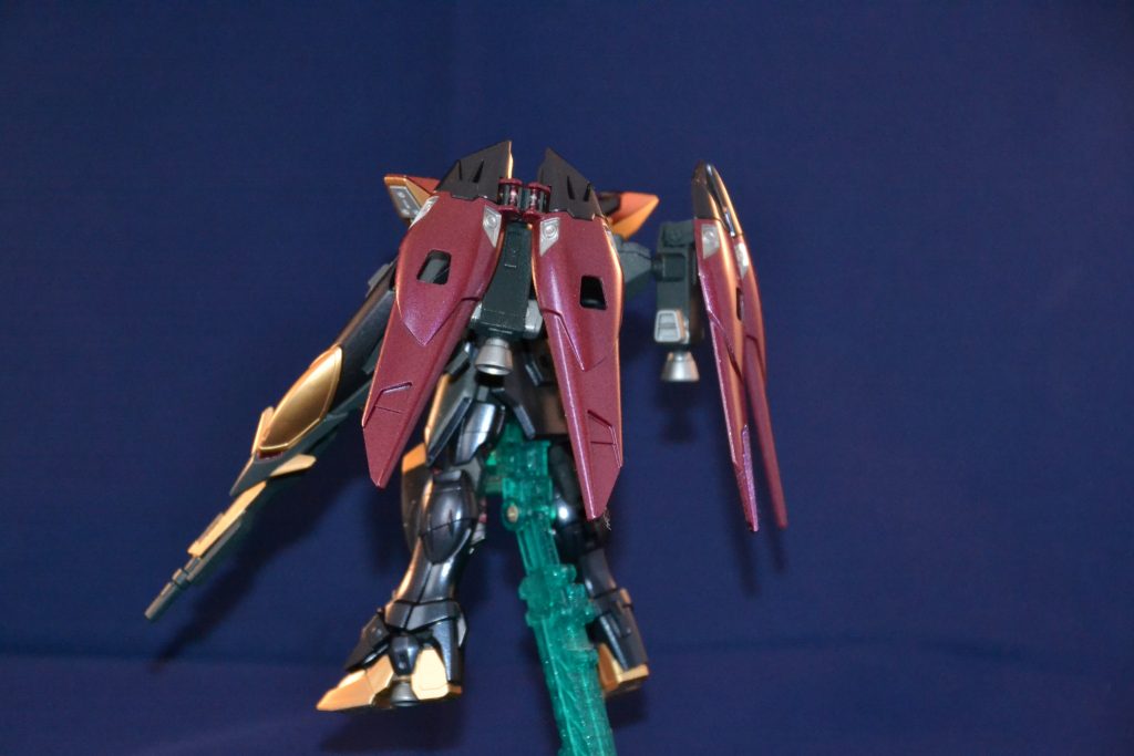 背面
写真じゃわかりにくいですが、バックパックのバインダーは光の当たり方で青みがかって見える様に塗装