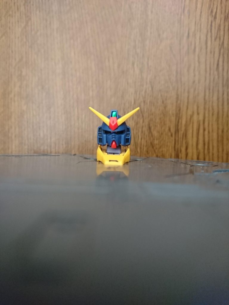 頭部はディジェの影響を受けています。ケンプファーの余剰シール？だったかを使いました。