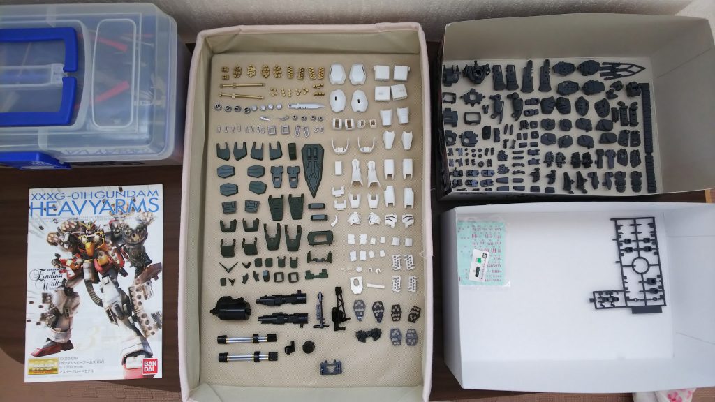 塗装後のパーツ類です。