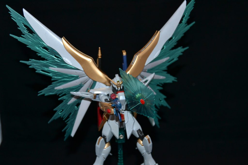 ビームシールドを構えつつの射撃