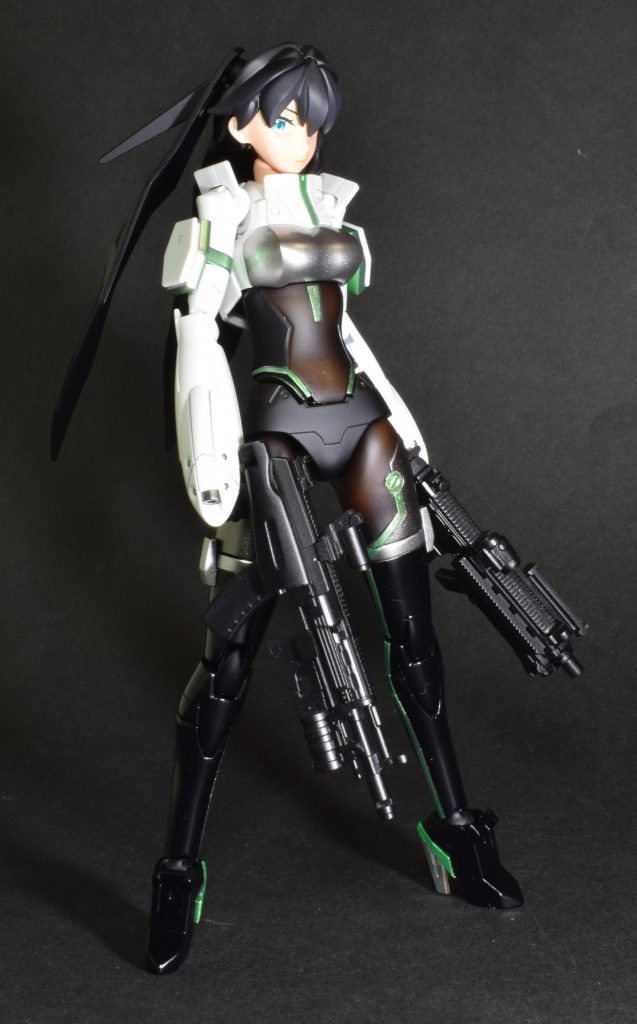 少し髪型変更。