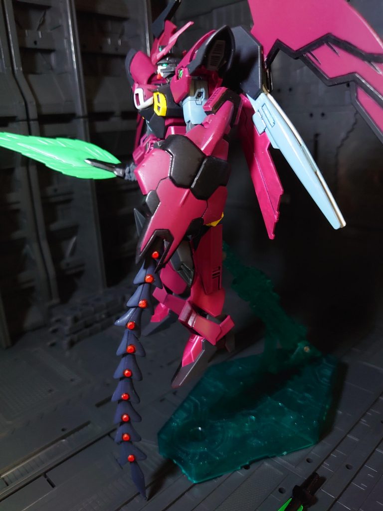 シールドはトールギスIIIから