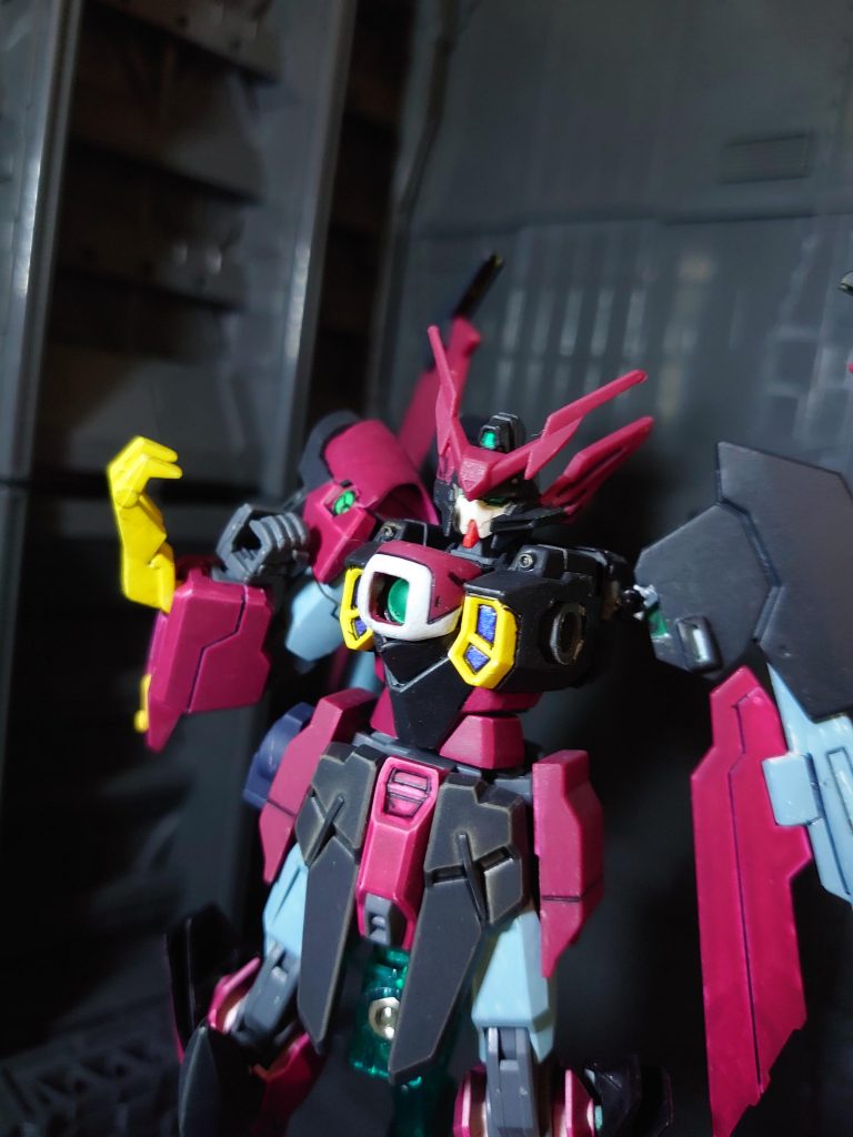 羽根とサイドアーマーを旧キットから