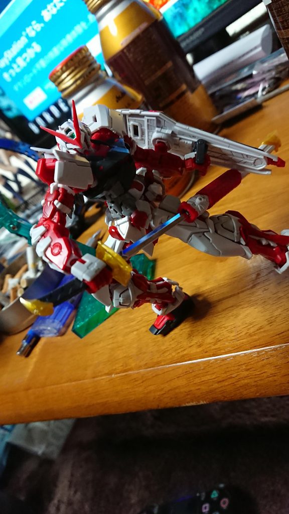 ガーベラストレートを抜き放つワンシーン