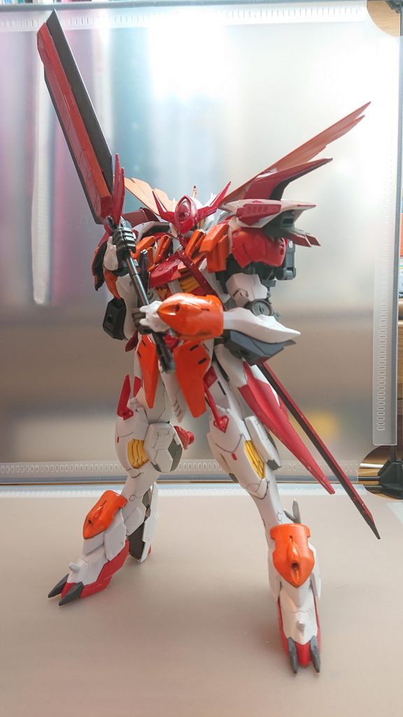 扇刀の構え月牙隊設定ここでは月牙隊の設定を少し説明します月牙隊のパイロットは全員10代～20代でありそれぞれ一つの能力や才能に特化している機体には本人の認証の為パイロットのＤＮＡつまり血液を投与することで機体の強奪を防いでいるまた一度投与した血液で認証する為他人の血液を投与しても動かないつまりパイロットの上書きは出来ないのである