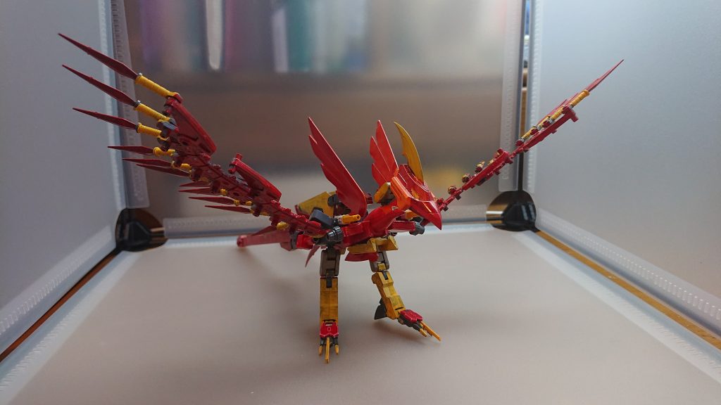 後方支援機 グレンカルラ専用のサポートアニマルである意志を持っておりカルラや月牙隊の機体の戦闘をサポートするそしてグレンにはある秘密があるらしい