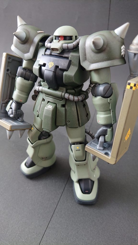 ウェザリングは控えめに