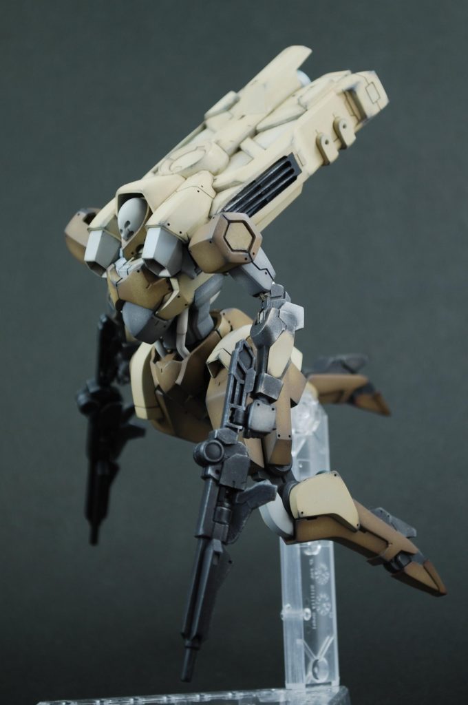 真っ黒になりそうなのでドライブラシも控えめです。