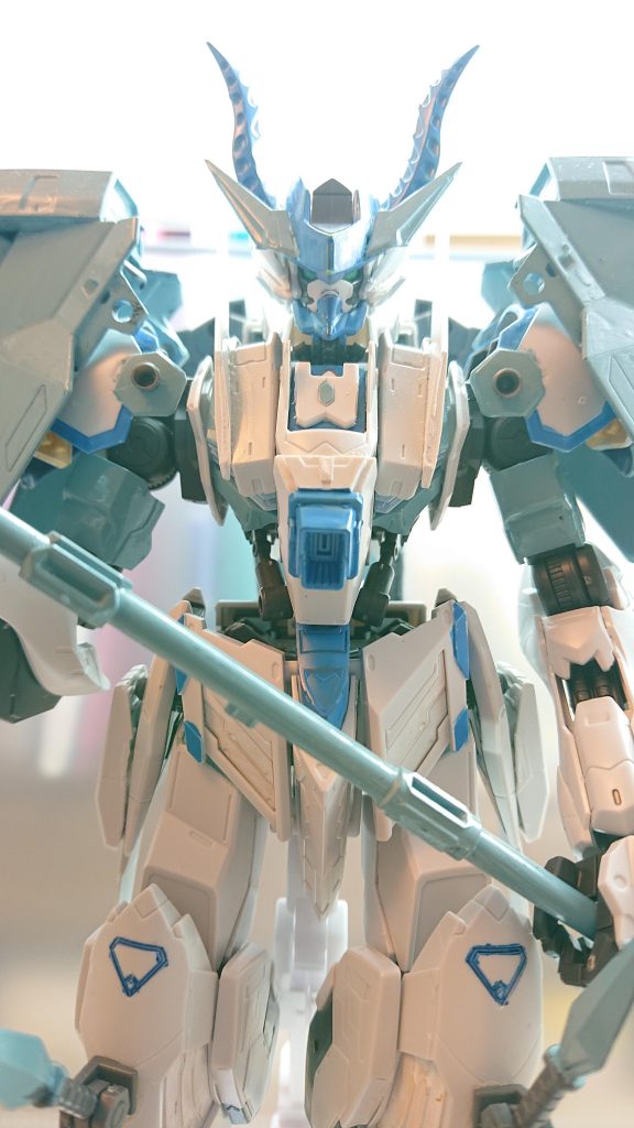 凍結砲
コキュートスの最終武器
エネルギー消費の代わりに絶対零度の光線を放つ
放てば一瞬で周囲を氷の世界に変えることができる