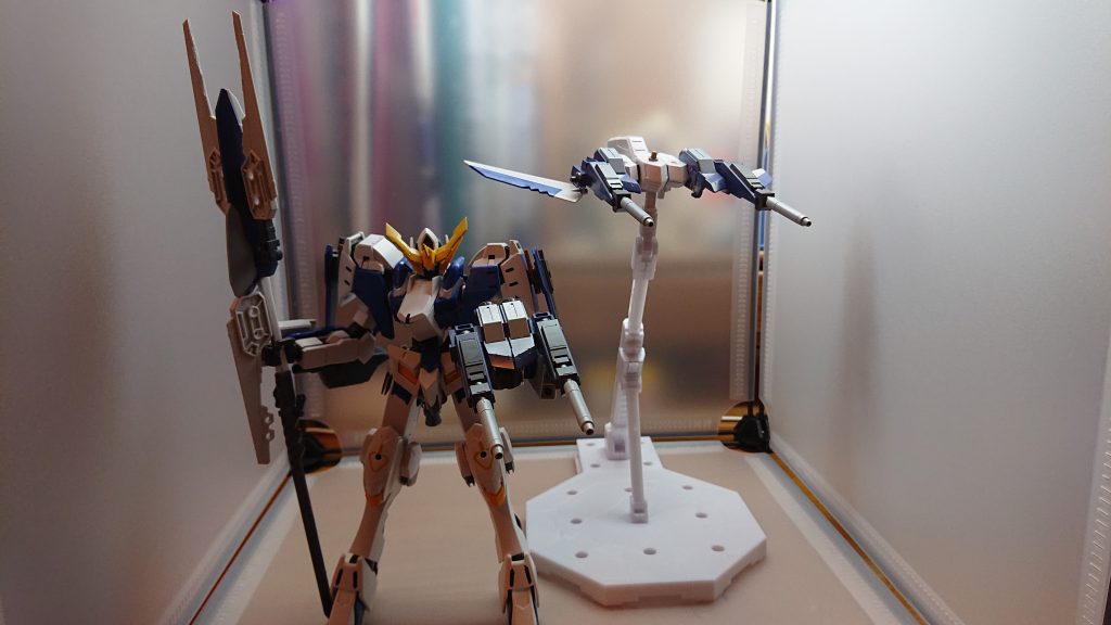 連携しながら敵を追い詰め撃沈し、深き海に沈めよ月牙隊設定所属組織月牙隊は防衛組織に所属しており表舞台で活躍している特殊部隊の捜査が届かない場所や国政府から捜査禁止の場所など限られた場所を捜査してそこで起きた事件などを解決時に同じ組織に所属している他の部隊と協力して事件を解決したりもする