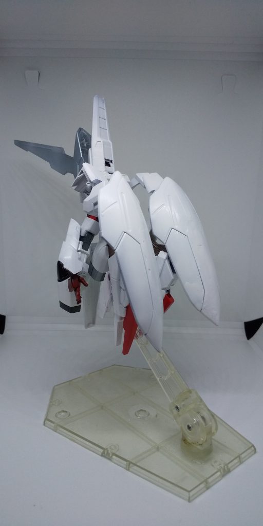 まるまったポーズ。
基本的にミキシングですが、手甲とバックパックは手を加えました。

使用したパーツは
クロスボーン魔王
アルケーガンダム
∀ガンダム
00ガンダム
ダークマターブースター
ガンダムAGE2 ノーマル
ガンダムAGE3 ノーマル
ガンダムAGE2 アルティメス
GNアーチャー
ガンダム・バルバトス
マックナイフ
火人

です。