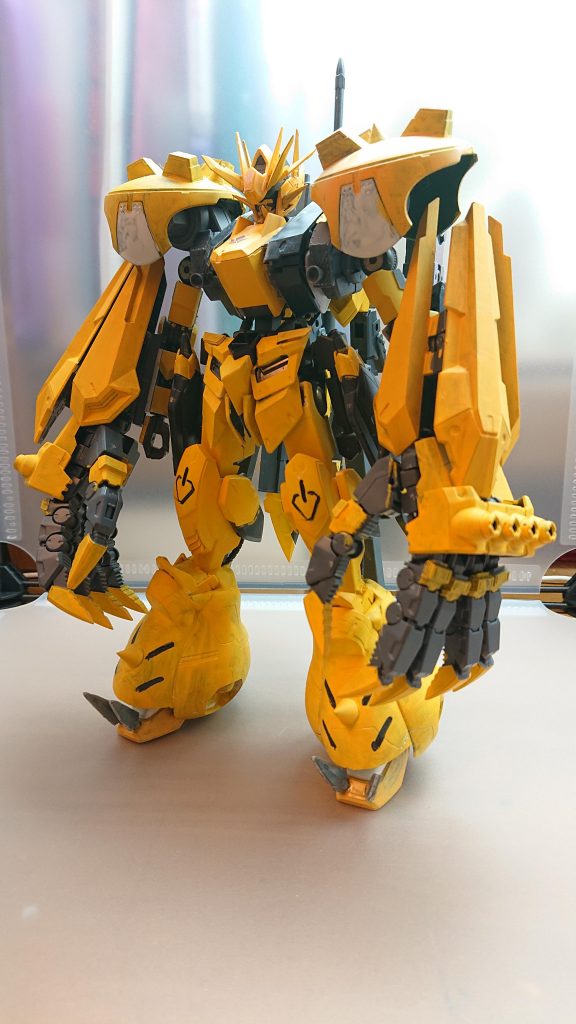 ガンダムフルフール(雷電号)
ライドが搭乗するガンダムフレーム
対モビルアーマー用に開発された機体でパワーと火力は他のガンダムフレームを遥かに上回る性能を持っている