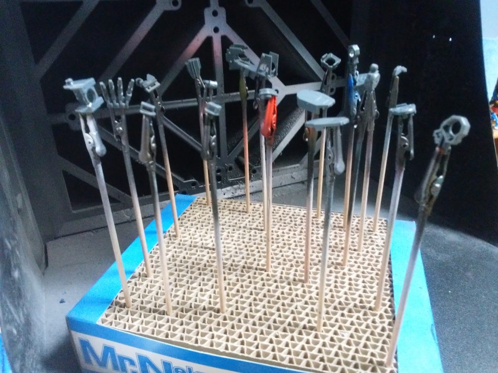 いつもこのスペースで塗装してます