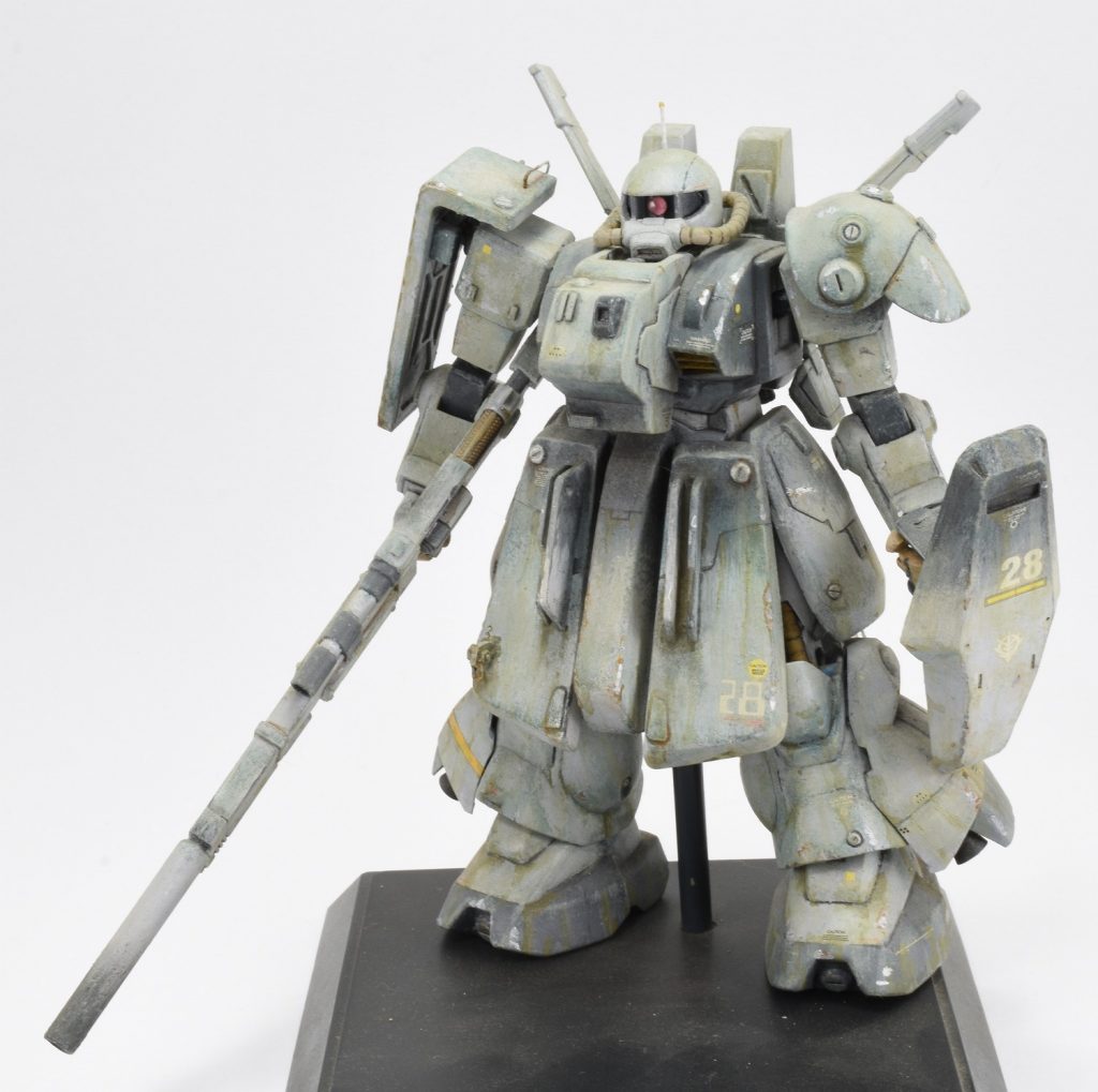 近藤版っぽくスカートは大型化