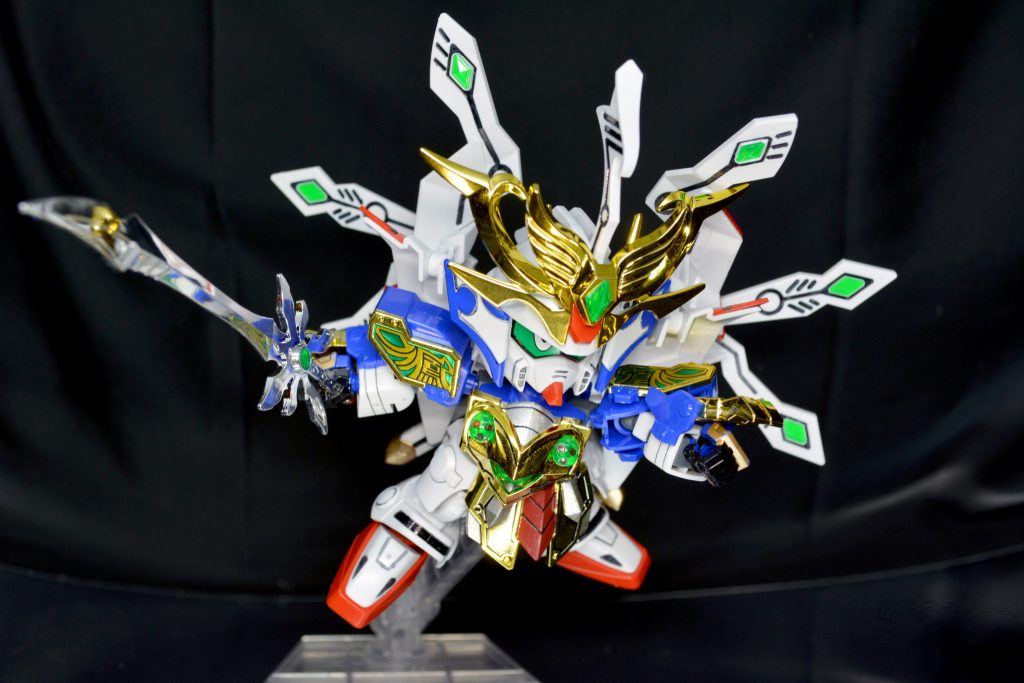 ## ポーズ2
今回のベストショット。
覇道大将軍を倒して魔星との最終決戦の時のイメージで撮りました。