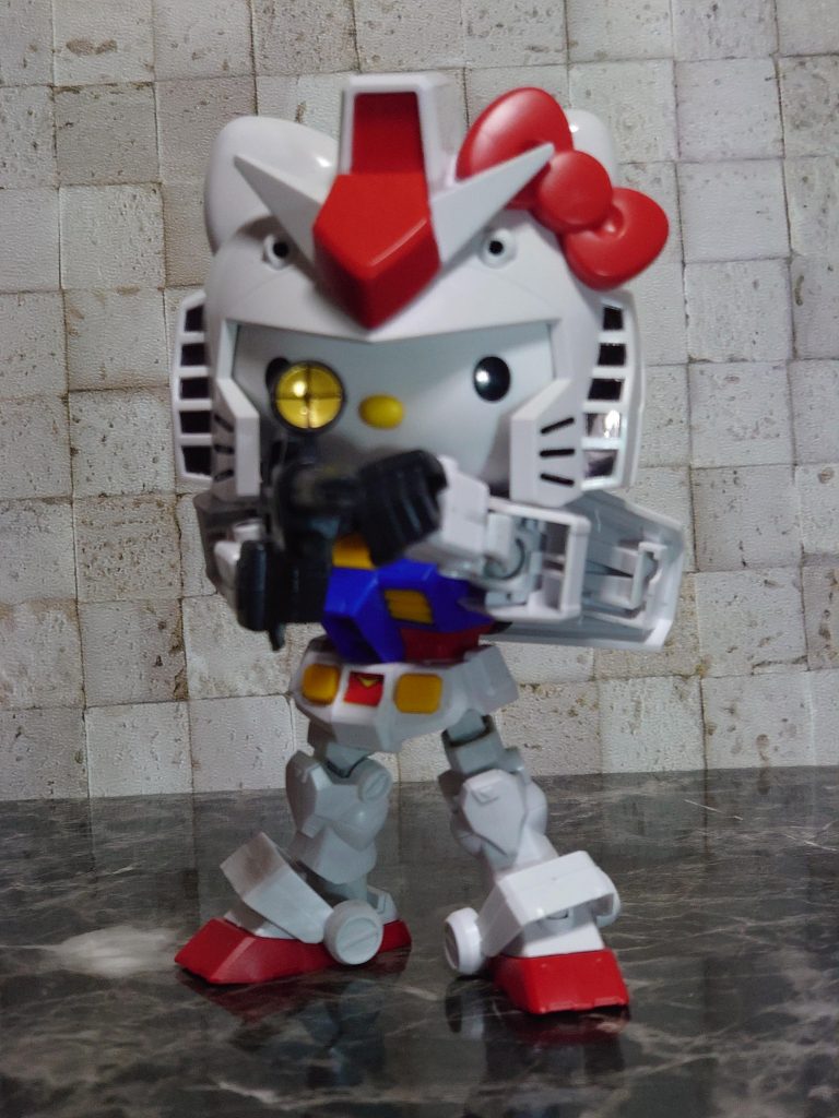 頭を挿げ替えただけなのでポーズもばっちり決まります