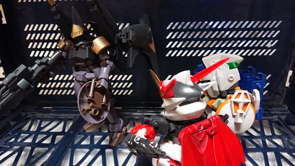 「ねえ、なんでシールドがぺろーんってなるの？」
「作者がそこまで考えて作らなかったからデース」
「ねえ、なんでこっちを向けないの？」
「作者がそこまで考えて作らなかったからデース」

そんな作者のボドボドっぷりを名誉挽回させてくれたら嬉しい小説は[こちら](https://www.pixiv.net/novel/show.php?id=12610631)から！