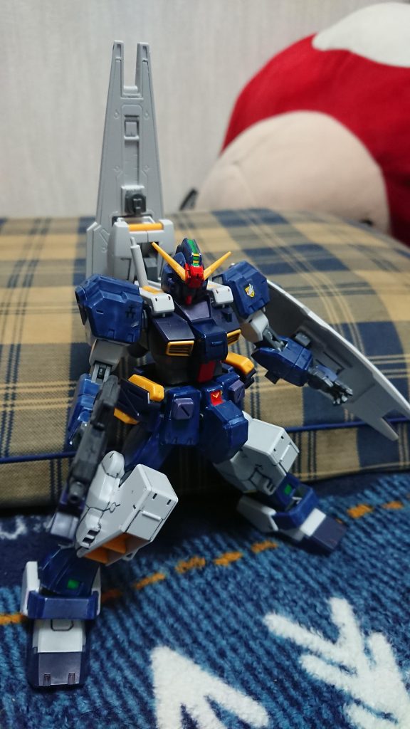 カラーリングは初代ヘイズルを参考にしたもの。